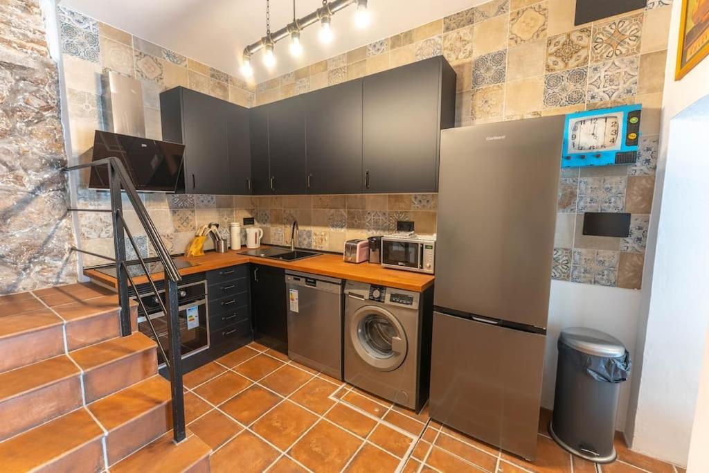 Encantador Apartamento En Calle Segovia Madrid Eksteriør bilde